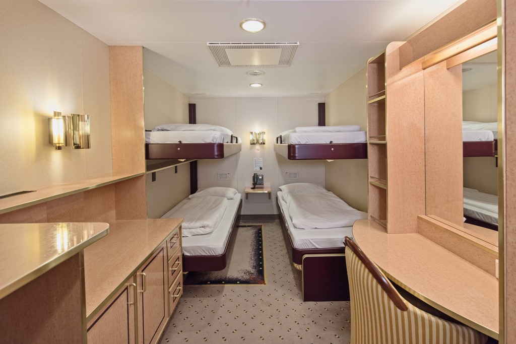 Hurtigruten MS Finnmarken Polar Inside-4 Berth.jpg